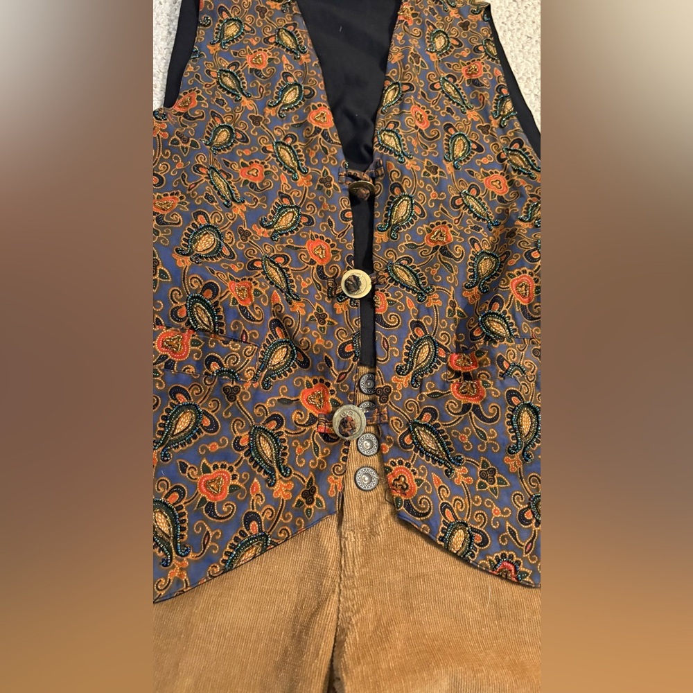 Passports of Pier 1 Imports Beaded Paisley VINTAGE Vest in Rich Colors w Toggles - Picture 9 of 12